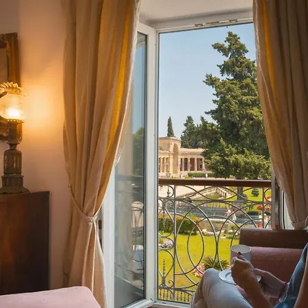 L Square, Luxurious Landmark