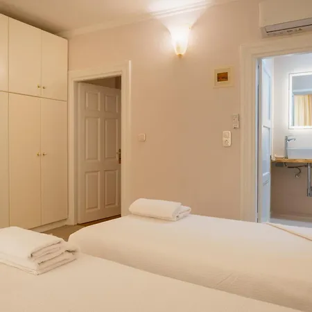L Square, Luxurious Landmark Apartment *